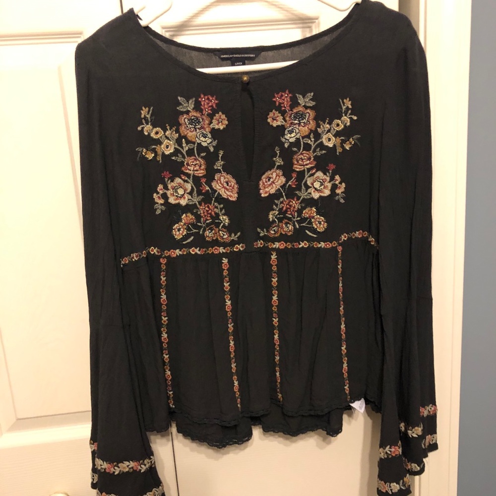 American Eagle Belle Sleeve Top